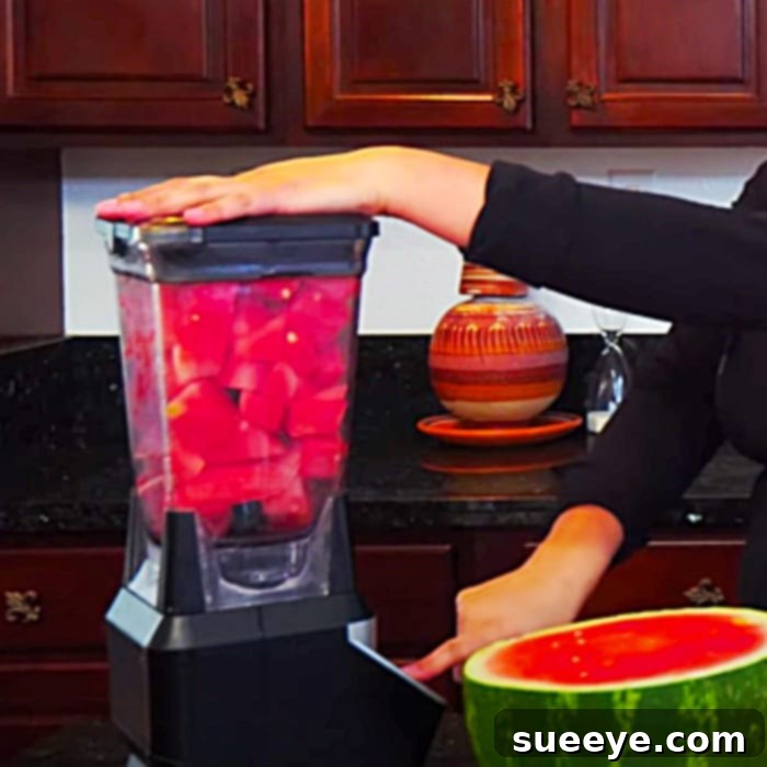 Refreshing Watermelon Agua Fresca 2 Watermelon Agua Fresca Recipe - Summer Drink Ideas - How To Make A Watermelon Smoothie