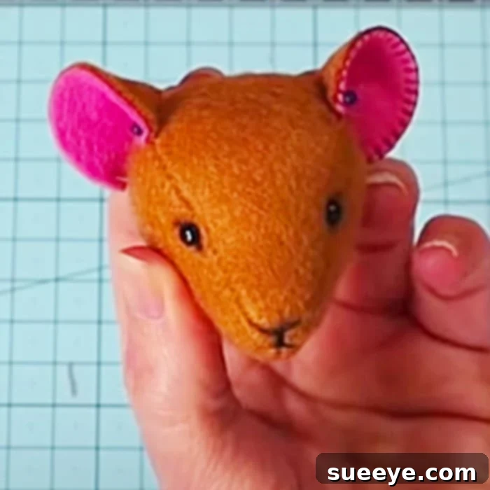 Patchwork Mouse Project Free Pattern 2 Patchwork Mouse Pattern - Homemade Stuffed Animals - Easy DIY Toy - Patwork Room Decor