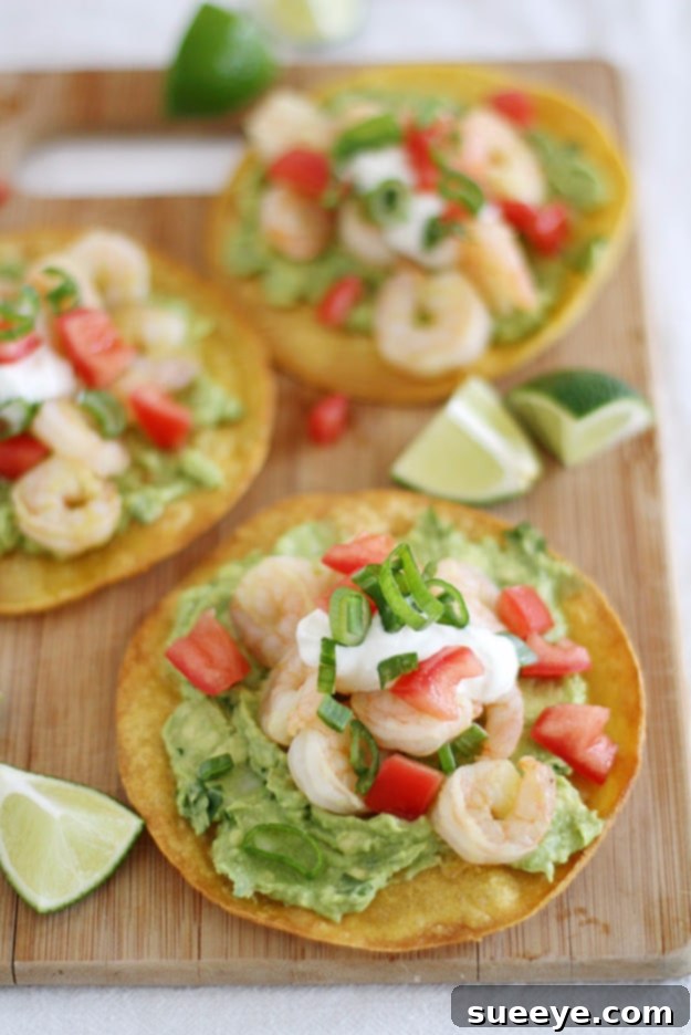 Shrimp Avocado Tostadas - Easy Summer Party Food Idea Shrimp avocado tostadas - Fresh 4th of July party appetizer