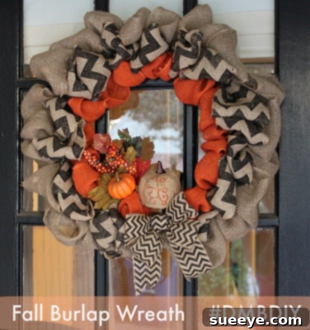 Handmade Burlap Autumn Wreath Design Textured DIY Fall Burlap Wreath for Rustic Home