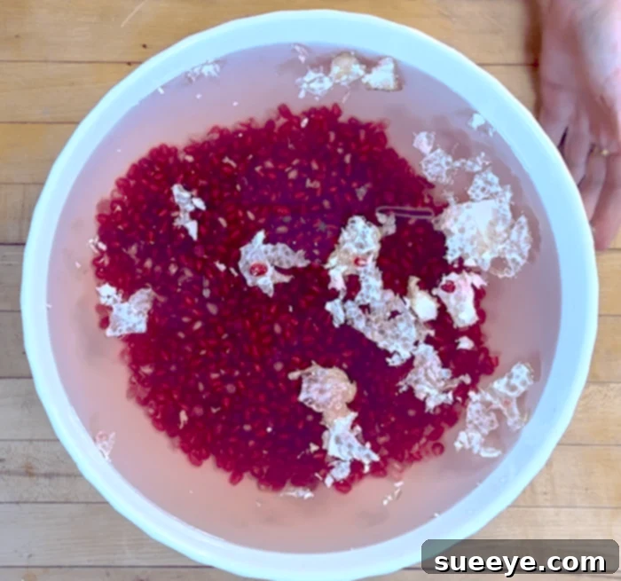 Pomegranate Peeling: The 60-Second Method 9 Clean pomegranate seeds