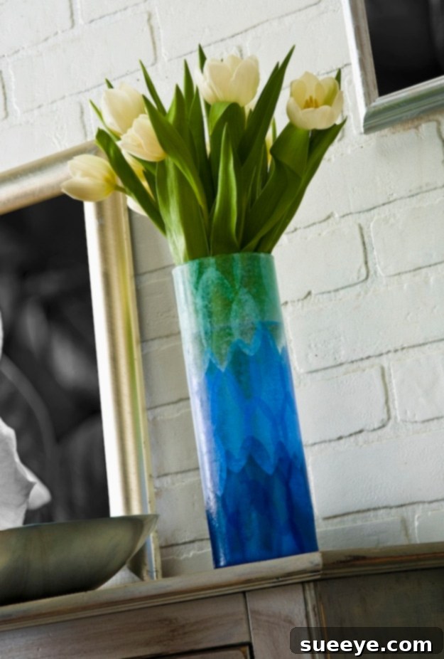 Give a modern, colorful DIY ombre flower vase to brighten any home. Stylish DIY Ombre Flower Vase