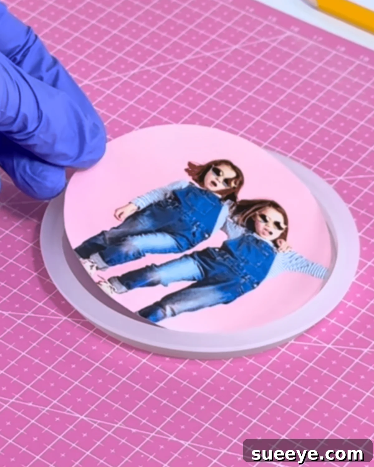 Custom Photo Resin Coasters Made Easy 6 Simple Clear Photo Resin for Beginners: Placing Photo
