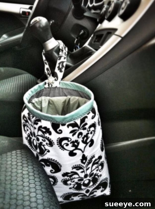 Car Trash Bag - Functional DIY Auto Accessory Practical Quilted Car Trash Bag - Keep Your Vehicle Tidy with a Handmade Gift