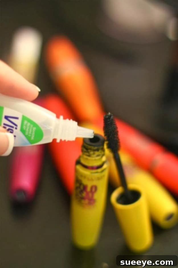 Anti-Clumpy Mascara Tricks Tips to Fix Clumpy Mascara