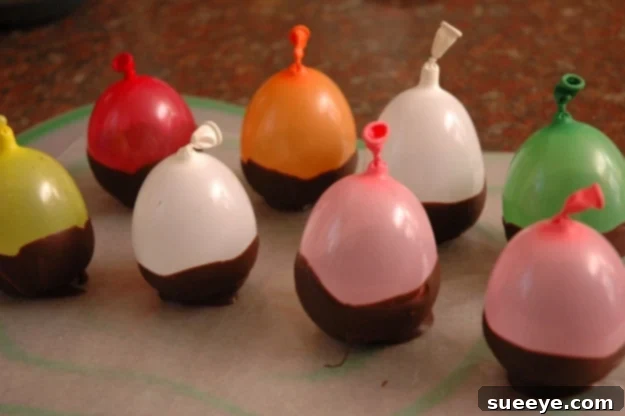 How to make edible chocolate cups with balloons