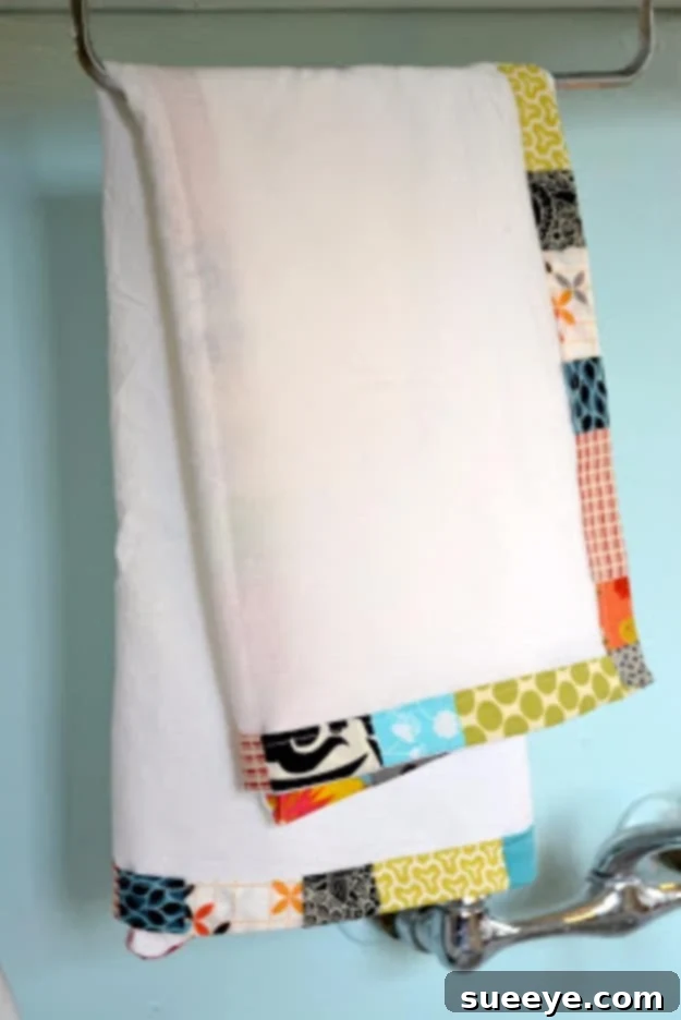 Super Cute Dish Towels - Easy Kitchen Sewing Project Adorable custom dish towels to brighten your kitchen decor