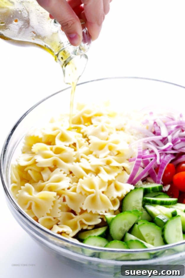 Mediterranean Pasta Salad - Fresh & Vibrant Mediterranean Pasta Salad - fresh and healthy vegetarian dish