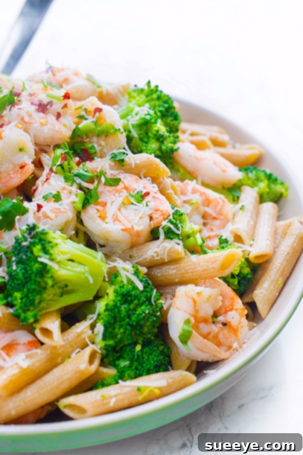 Shrimp & Broccoli Penne - Balanced & Quick Shrimp And Broccoli Penne - easy and healthy pasta dish