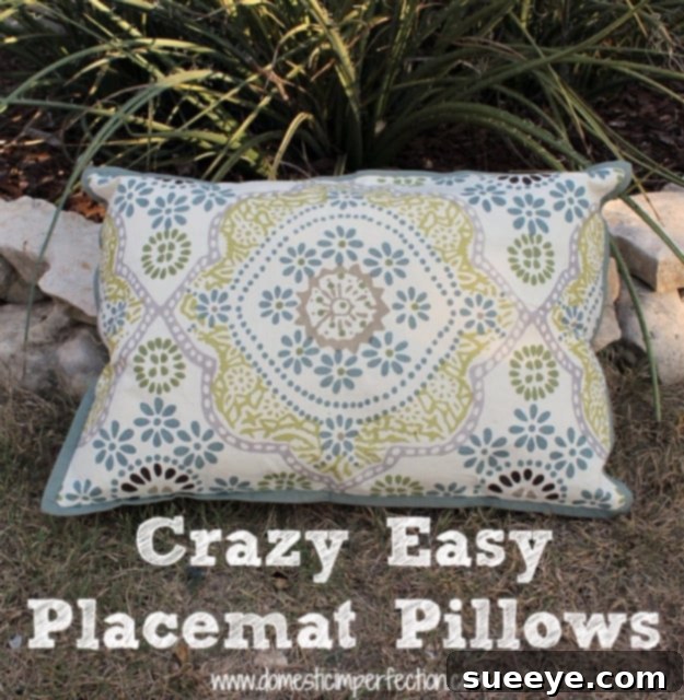 Outdoor Pillows - Patio Decor Comfortable and decorative outdoor pillows for patio furniture