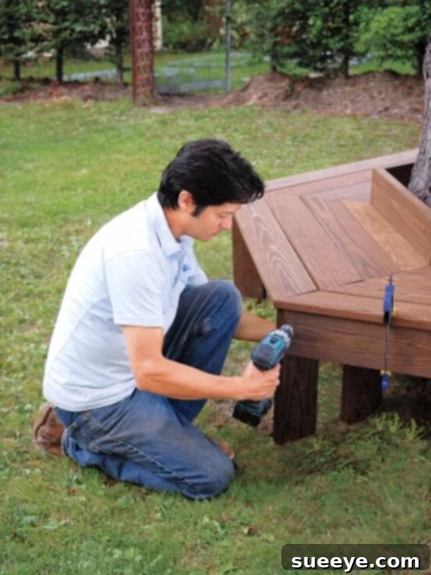 DIY Tree Bench - Garden Seating Circular DIY tree bench providing shaded seating around a garden tree