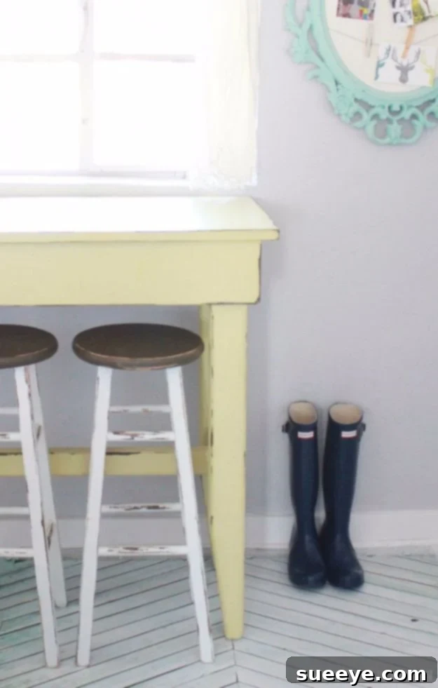 diy barstools - Kitchen Bar Stool Reveal - Easy and Cheap Ideas for Seating and Creative Home Decor - Do It Yourself Bar Stools for Modern, Rustic, Farmhouse, Shabby Chic, Industrial and Simple Classic Decor #barstools #diy diy barstools - Kitchen Bar Stool Reveal - Easy and Cheap Ideas for Seating and Creative Home Decor - Do It Yourself Bar Stools for Modern, Rustic, Farmhouse, Shabby Chic, Industrial and Simple Classic Decor #barstools #diy