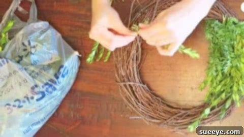 Rustic Chic DIY Wall Decor Projects 12 Rustic DIY Wreath