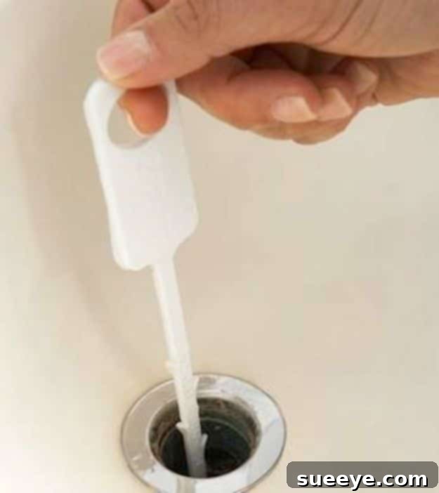 Easy Home Repair Hacks - Unclog a Drain - Quick Ways to Easily Fix Broken Things Around The House - DIY Tricks for Home Improvement and Repairs - Simple Solutions for Kitchen, Bath, Garage and Yard - Caulk, Grout, Wall Repair and Wood Patching and Staining #hacks #homeimprovement Easy Home Repair Hacks - Unclog a Drain - Quick Ways to Easily Fix Broken Things Around The House - DIY Tricks for Home Improvement and Repairs - Simple Solutions for Kitchen, Bath, Garage and Yard - Caulk, Grout, Wall Repair and Wood Patching and Staining #hacks #homeimprovement