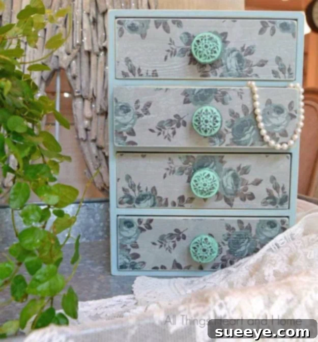 Easy Jewelry Box Simple and easy DIY jewelry box