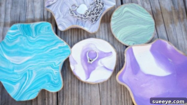 DIY Marbled Clay Dishes - Elegant Trinket Gift DIY marbled clay dishes, small decorative trays with unique patterns