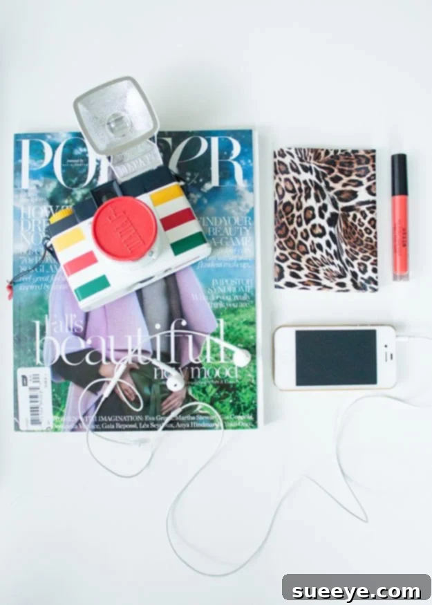 No-Sew Passport Holder No Sew Gifts to Make - Easy DIY Christmas Presents -No-Sew Passport Holder