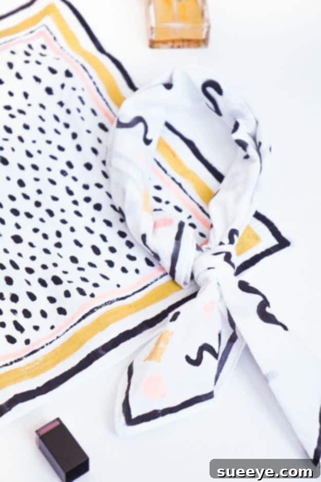 DIY No-Sew Neckerchief No Sew Gifts to Make - Easy DIY Christmas Presents -Patterned DIY No-Sew Neckerchief