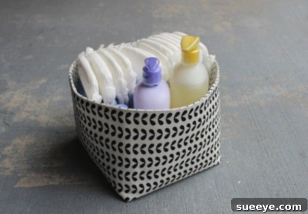 Sewing Projects for The Home - DIY Reversible Fabric Storage Bin - Free DIY Sewing Patterns, Easy Ideas and Tutorials for Curtains, Upholstery, Napkins, Pillows and Decor #homedecor #diy #sewing DIY Reversible Fabric Storage Bin for Home Organization