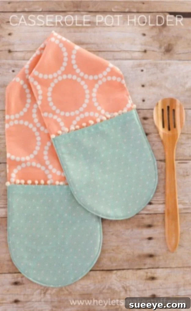 Easy Sewing Projects to Sell - Casserole Pot Holder - DIY Sewing Ideas for Your Craft Business. Make Money with these Simple Gift Ideas, Free Patterns #sewing #crafts Easy Sewing Projects to Sell - Casserole Pot Holder - DIY Sewing Ideas for Your Craft Business. Make Money with these Simple Gift Ideas, Free Patterns #sewing #crafts