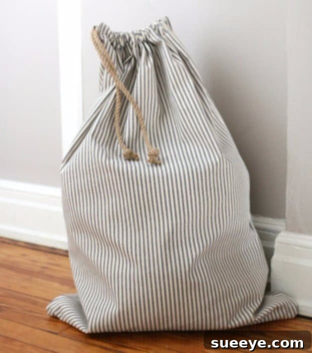Easy Sewing Projects to Sell - How to Sew a Drawstring Laundry Bag - DIY Sewing Ideas for Your Craft Business. Make Money with these Simple Gift Ideas, Free Patterns #sewing #crafts Easy Sewing Projects to Sell - How to Sew a Drawstring Laundry Bag - DIY Sewing Ideas for Your Craft Business. Make Money with these Simple Gift Ideas, Free Patterns #sewing #crafts