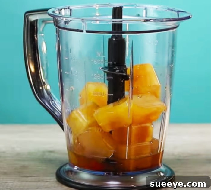 How To Make Apple Cider Slush - Tipsy Bartender Recipes - Apple Cider Drinks - Fall Alcoholic Drinks