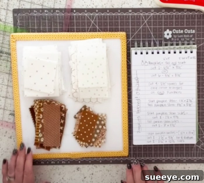 DIY Patchwork Pumpkin Block 2 Use Fabric Scraps to Make Patch Blocks - DIY Quilts - DIY Blankets