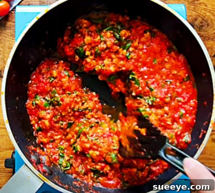 Cheesy Lasagna Bread 2 How To Make Lasagna Bread - Easy Lasagna Recipe Idea - Savory Bread Recipe