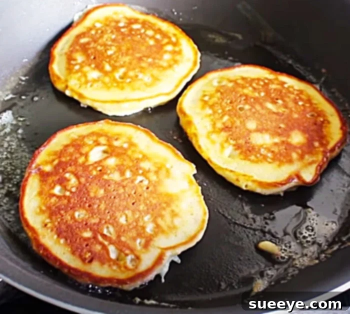 Brunch Ideas - Fancy Pancake Recipe - Banana Lovers Recipe