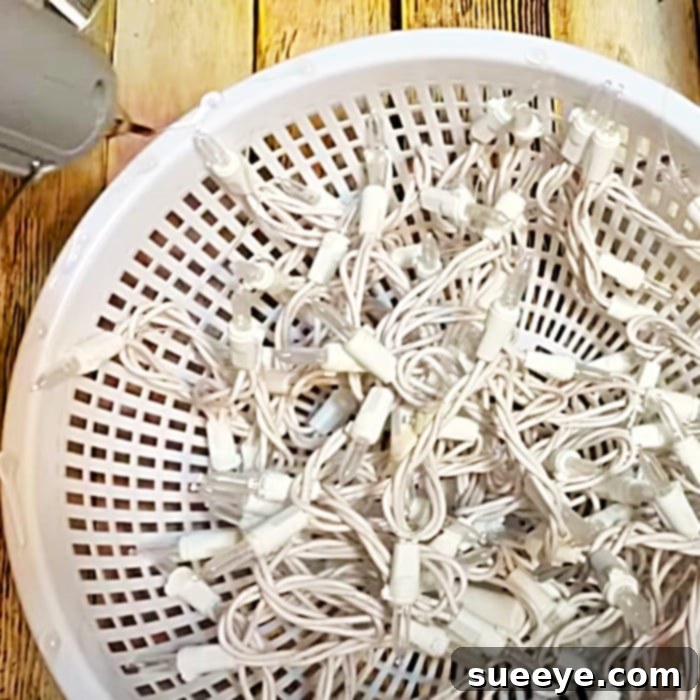 How To Make A Christmas Decoration From A Colander - Colander DIY - Christmas Decor Idea