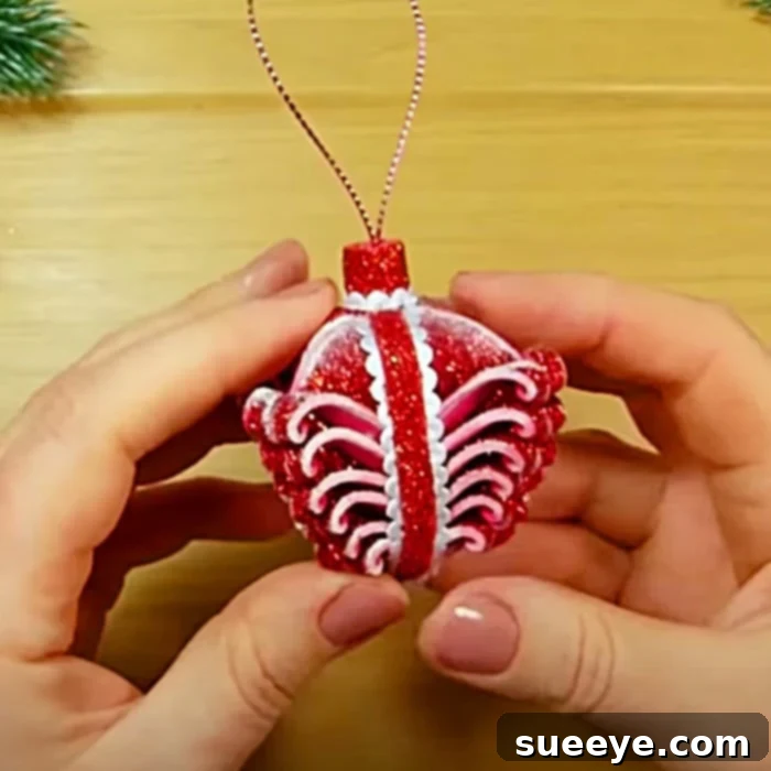 DIY Holiday Decor - How To Make Christmas Ornaments - Easy Christmas Crafts