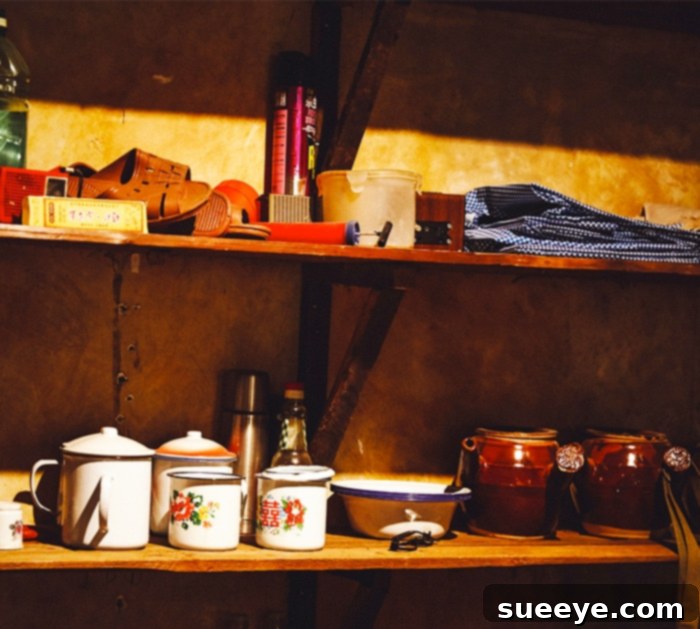 Handling Sentimental Clutter: Tips to avoid emotional attachment and effectively declutter meaningful items.