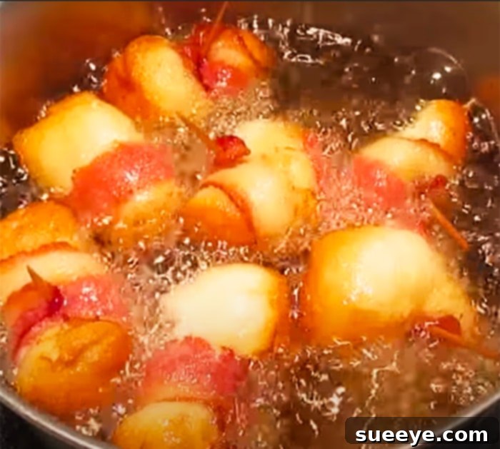 Bacon Cheese Biscuit Bombs 3 Canned Biscuit Recipes - Savory Breakfast Recipes - Easy Appetizer Bites