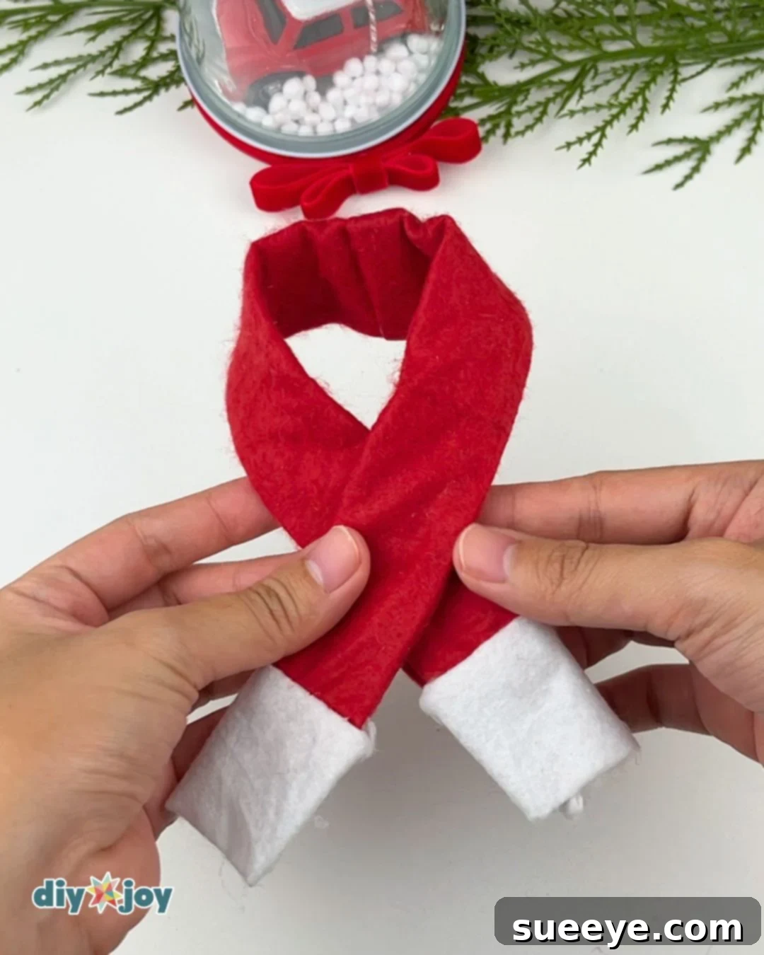 DIY wine scarf