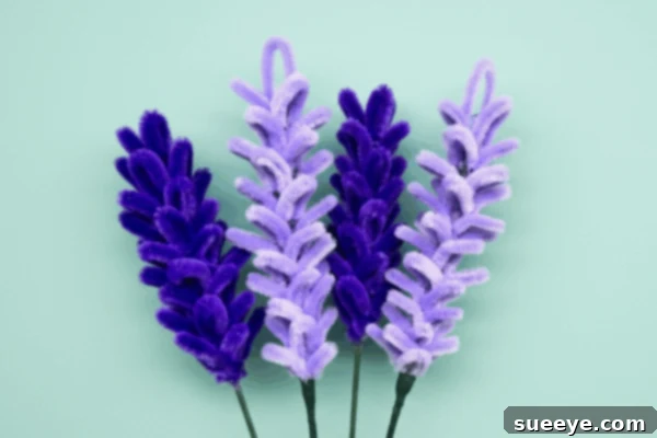 Easy Pipe Cleaner Flower | DIY Lavender